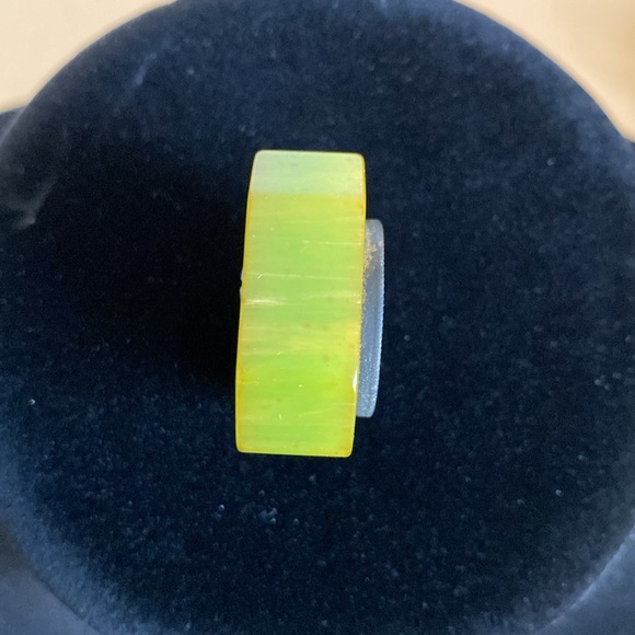 Green Bakelite 1930s Little Rascals Spanky Pencil Sharpener. - Picture 3 of 7